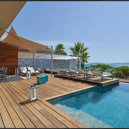D'exception Avec Piscine A 300 M De La Mer A Maxime - Oceane Villa *